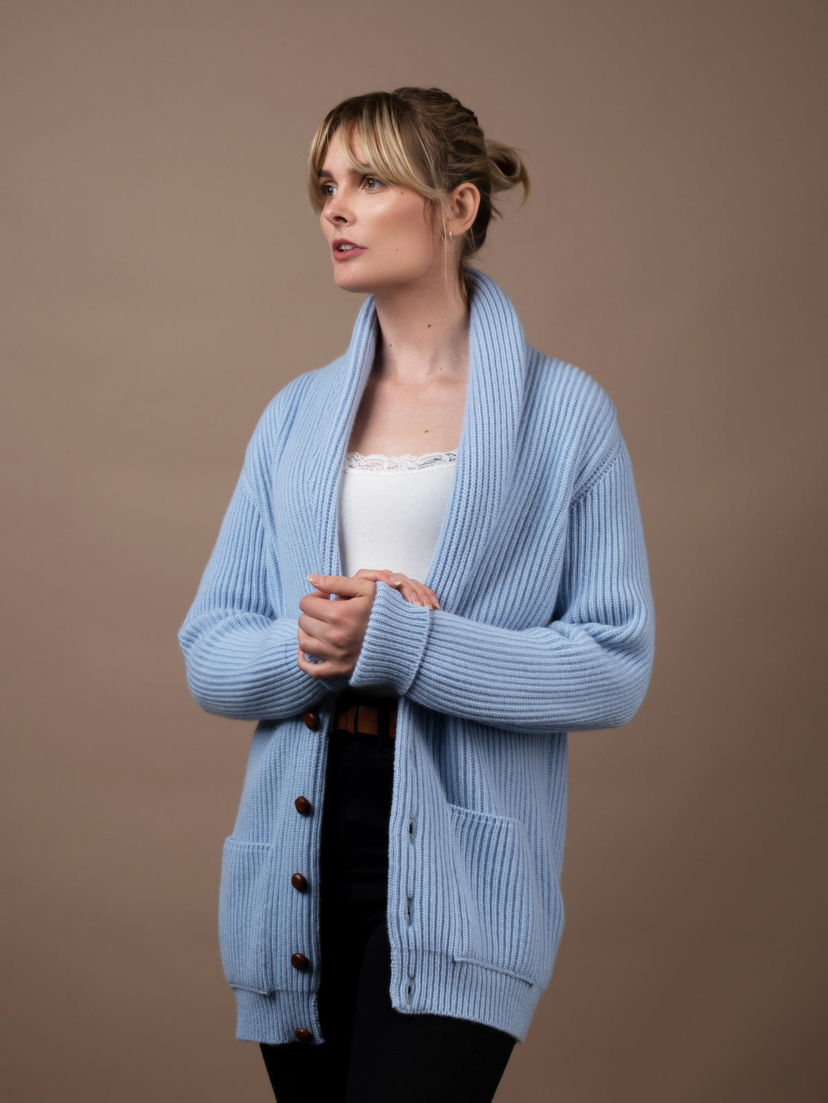 THE SHAWL NECK CARDIGAN&lt;br&gt;BLUE