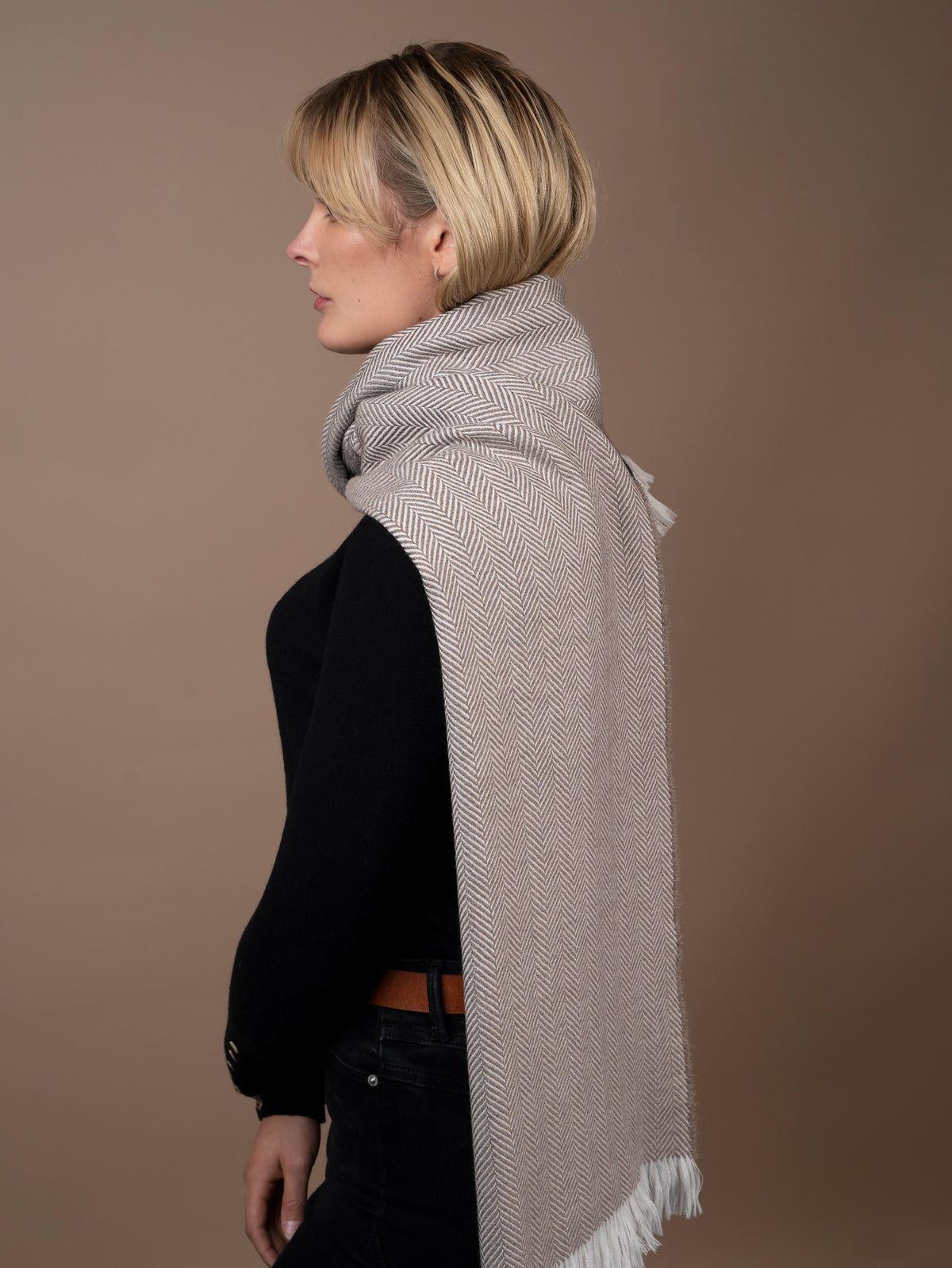 HERRINGBONE SCARF &lt;br&gt; MUSHROOM